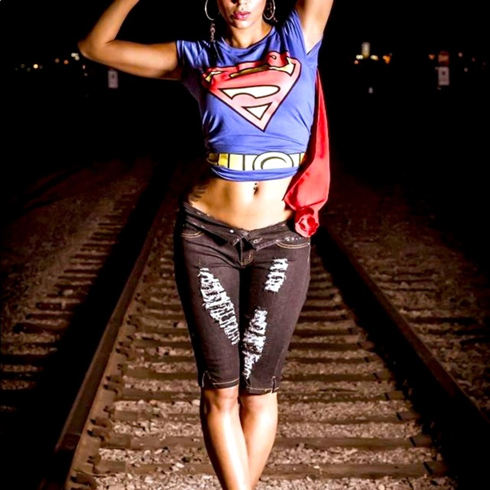 Denim Distressed Clam Diggers